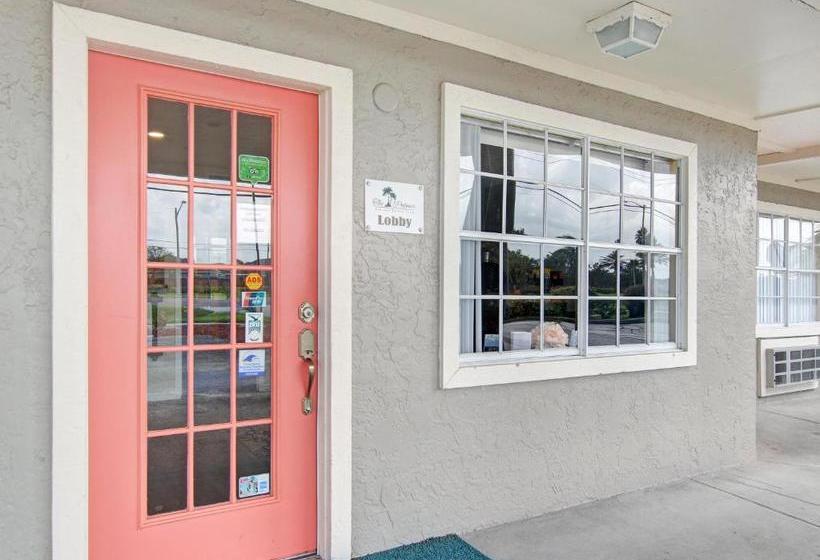 فندق The Palmer Inn & Tennis Club