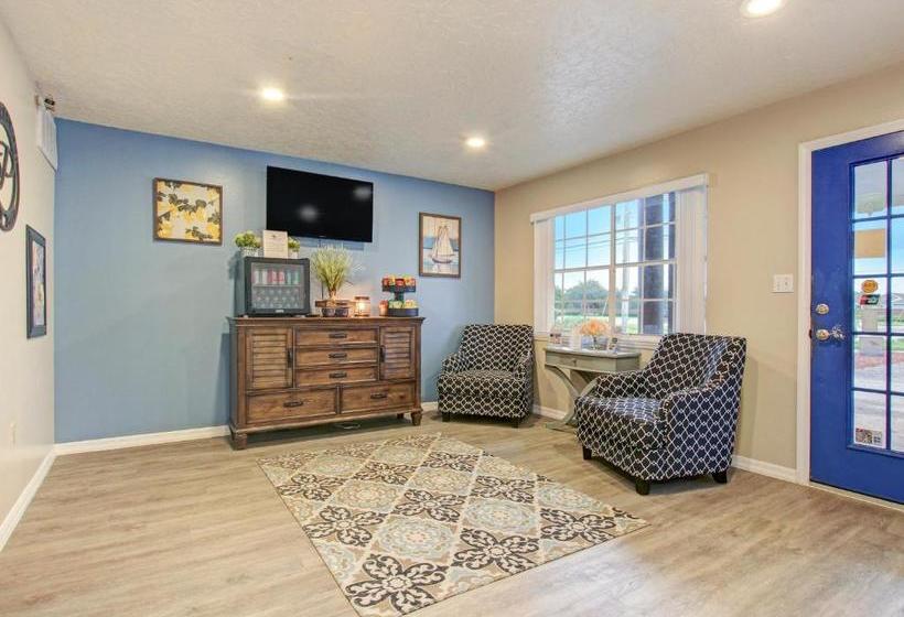 فندق The Palmer Inn & Tennis Club