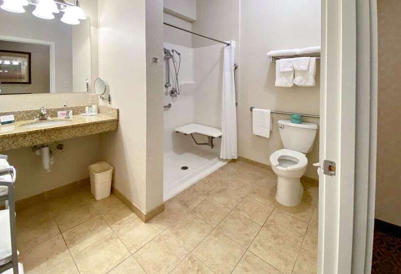 Maine Evergreen Hotel, Ascend Hotel Collection