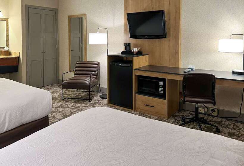 Maine Evergreen Hotel, Ascend Hotel Collection