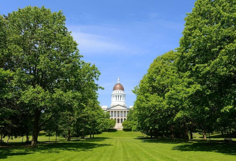 Maine Evergreen Hotel, Ascend Hotel Collection