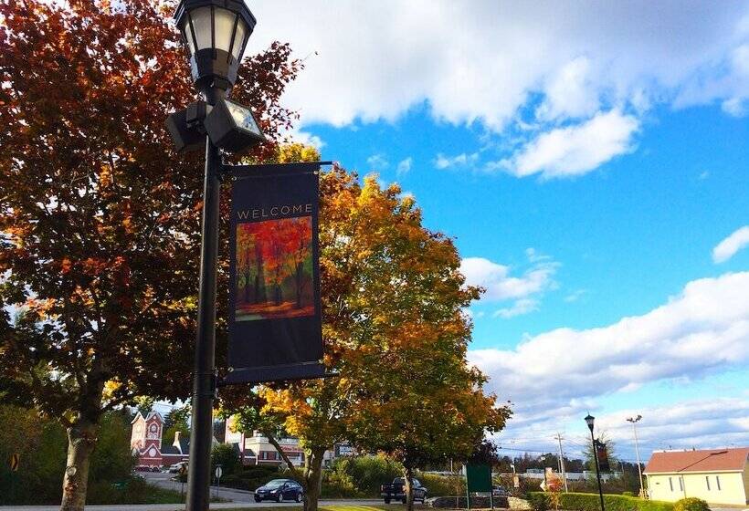 Maine Evergreen Hotel, Ascend Hotel Collection