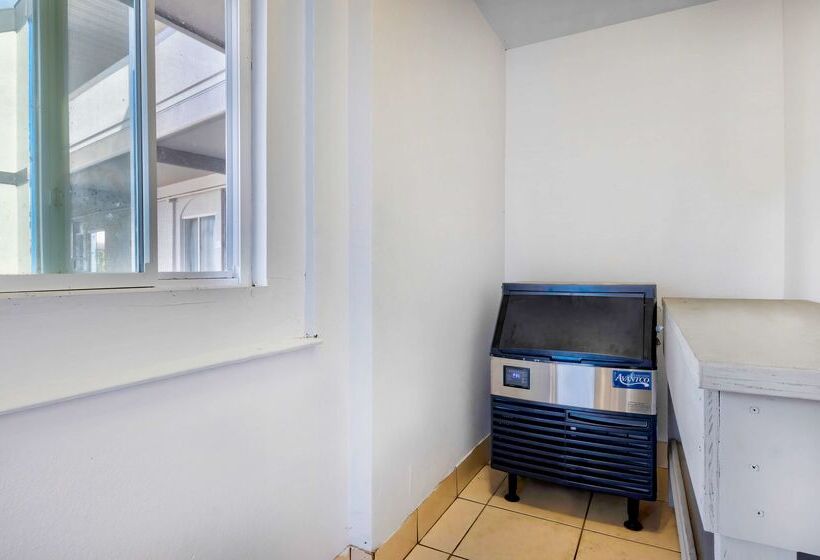 Motel 6 Harrisburg Pa Near Pa Expo Center