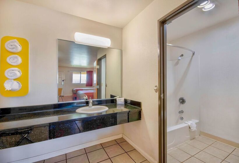 Motel 6santa Nella, Ca Los Banos