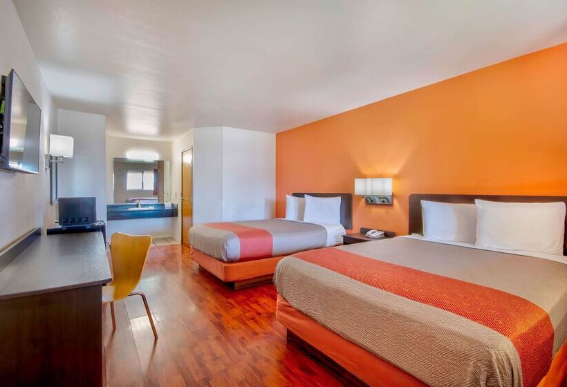 Motel 6santa Nella, Ca Los Banos