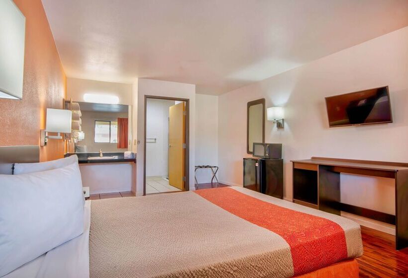 Motel 6santa Nella, Ca Los Banos