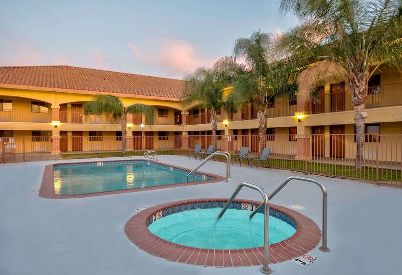 Motel 6santa Nella, Ca Los Banos