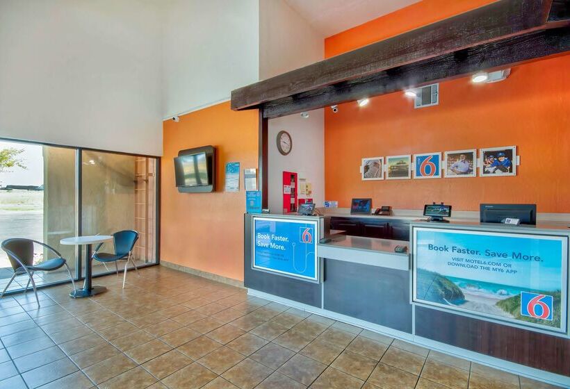 Motel 6santa Nella, Ca Los Banos