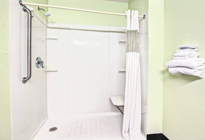 모텔 American Inn & Suites Metro Airport