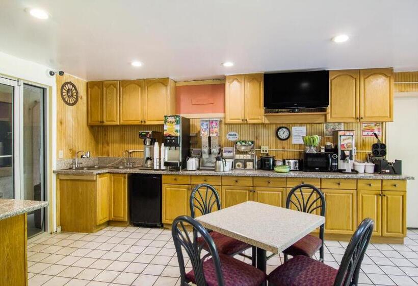 فندق على الطريق Americas Best Value Inn Darien