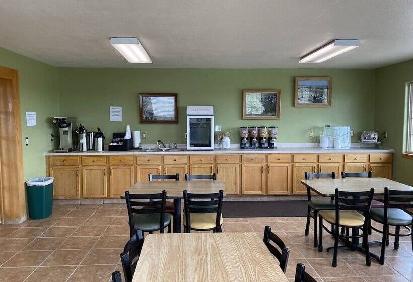 فندق على الطريق Americas Best Value Inn Kadoka