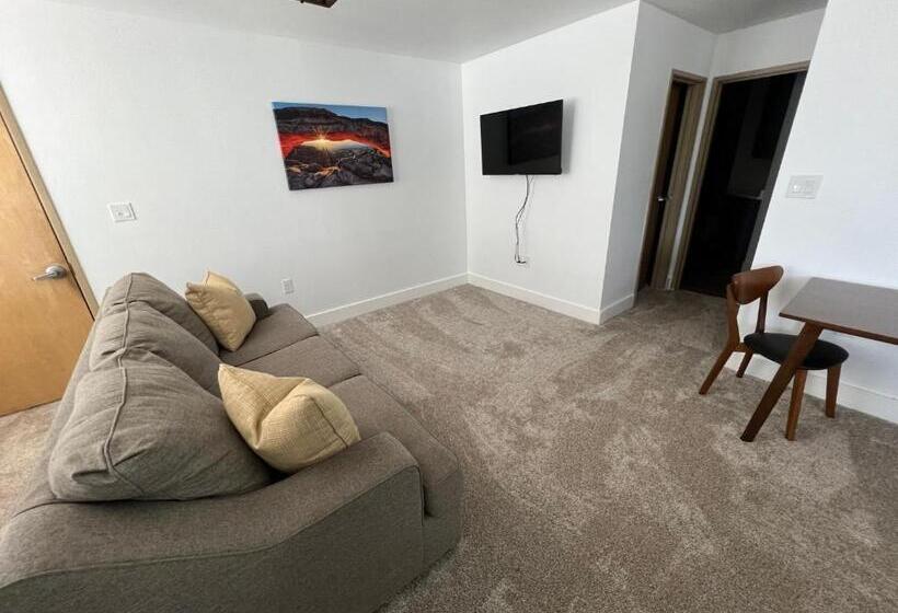 מוטל Arch Canyon Inn