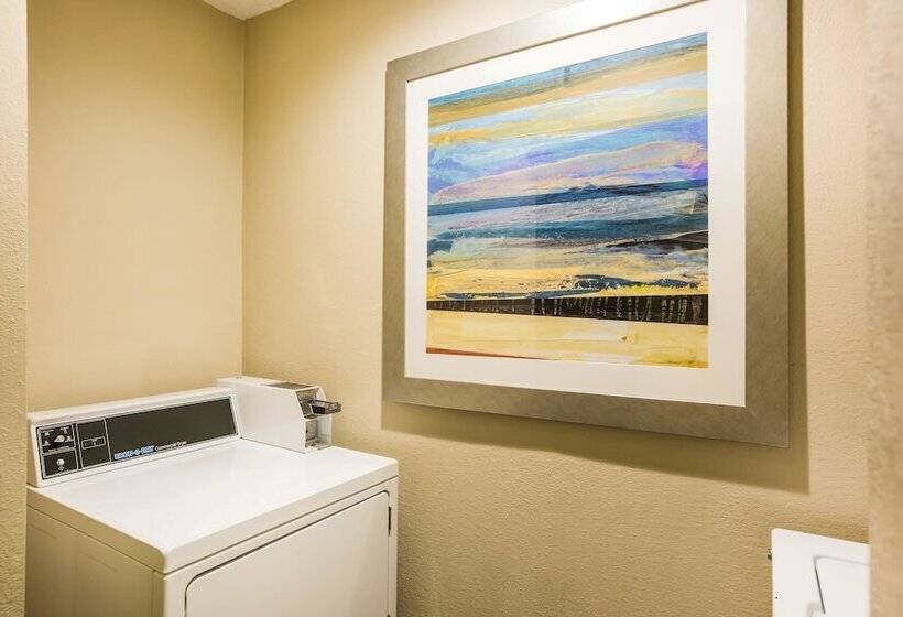 Motel Baymont By Wyndham Cedar Rapids