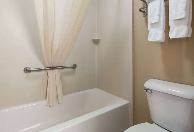 فندق على الطريق Baymont by Wyndham Marion, Oh