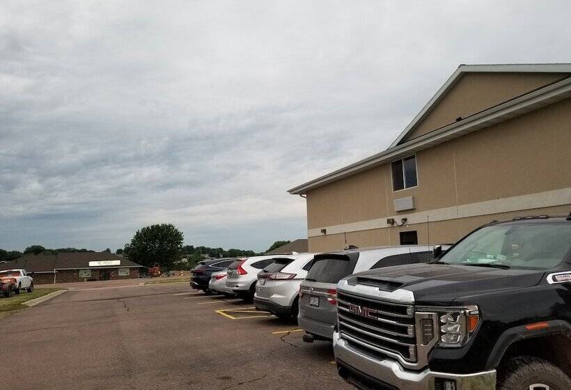 فندق على الطريق Bilmar Inn & Suites Dell Rapids