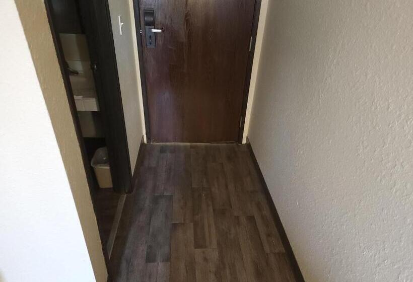 مُتل Bison Plains Lodge