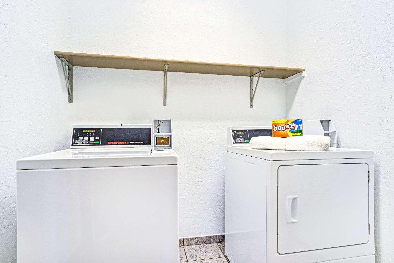 فندق على الطريق Blaine Town Inn & Suites