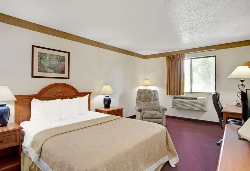 فندق على الطريق Antelope Inn & Suites
