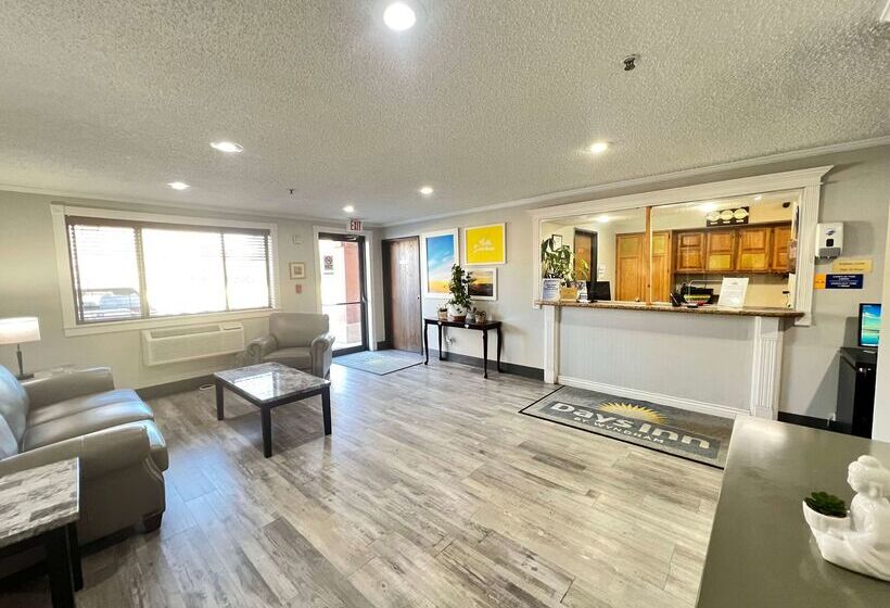 فندق على الطريق Antelope Inn & Suites