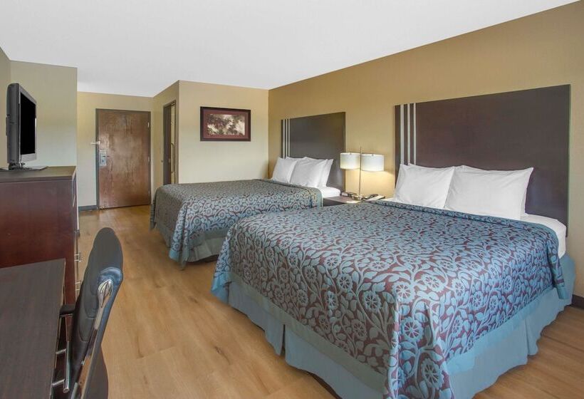 汽车旅馆  Days Inn By Wyndham Le Roy/bloomington Southeast