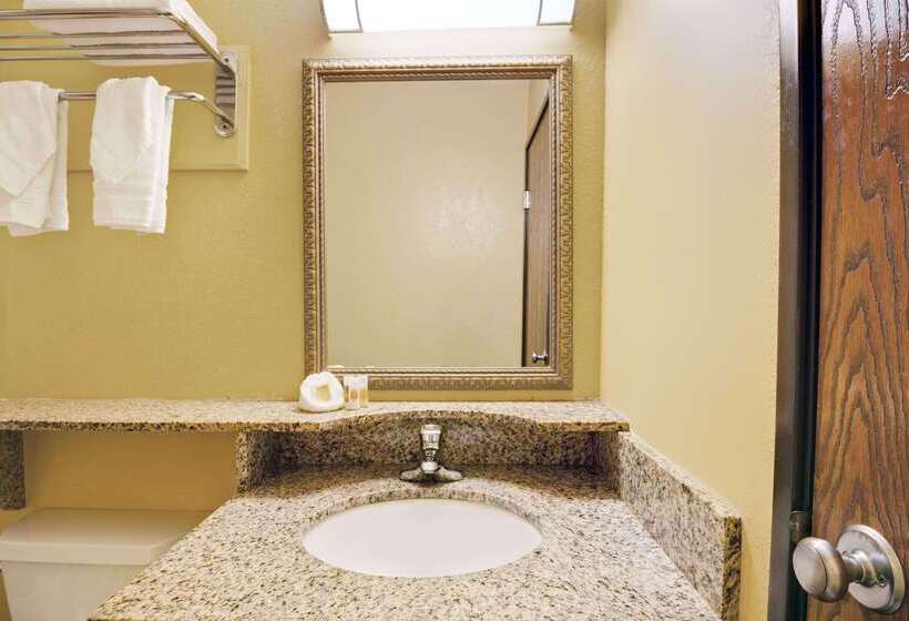 מוטל Days Inn By Wyndham Torrington