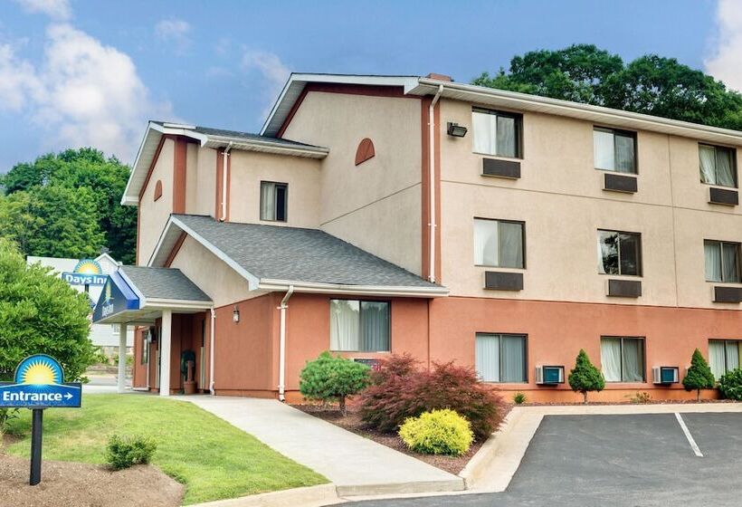 מוטל Days Inn By Wyndham Torrington