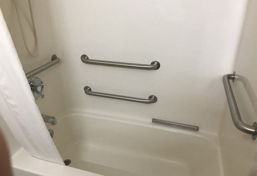 فندق على الطريق Heritage Place Inn