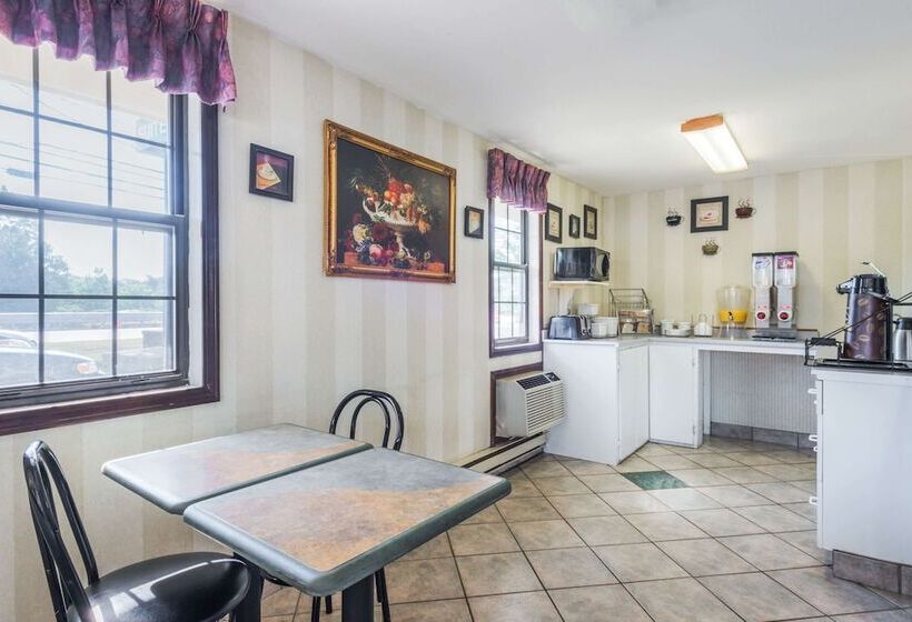 فندق على الطريق Knights Inn North Attleboro