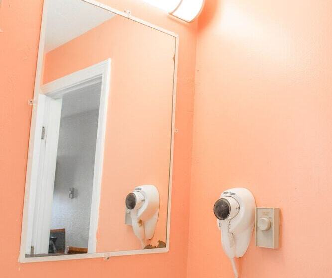 فندق على الطريق Knights Inn North Attleboro