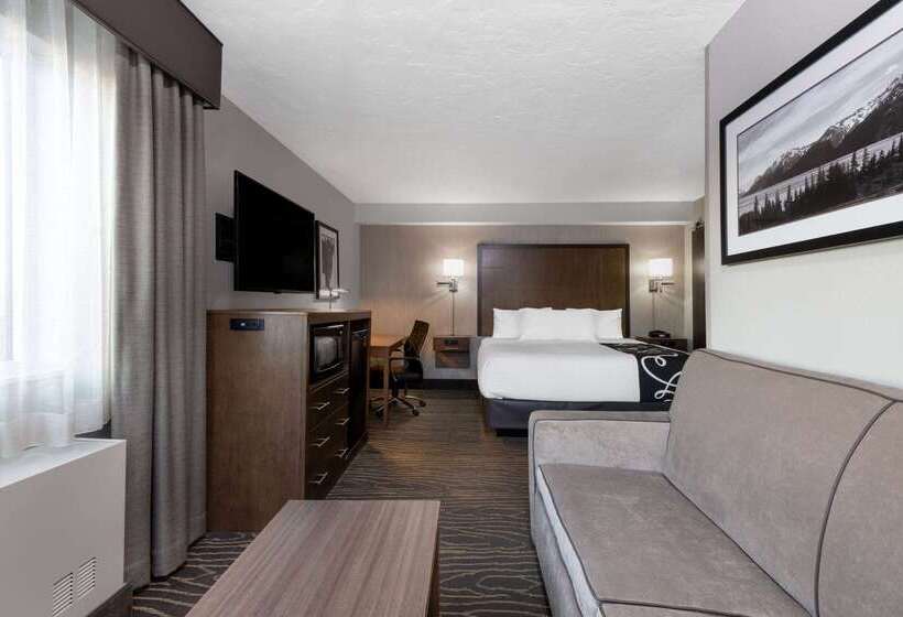 فندق على الطريق La Quinta By Wyndham Anchorage Airport