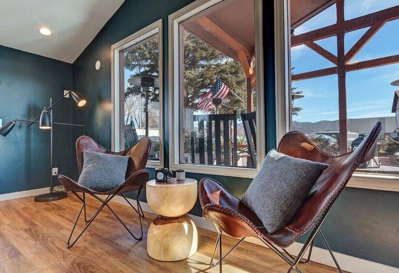 فندق على الطريق Loyal Duke Lodge