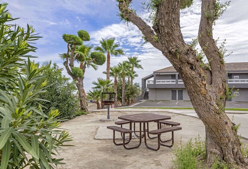 모텔 Quality Inn Kettleman City Near Hwy 41