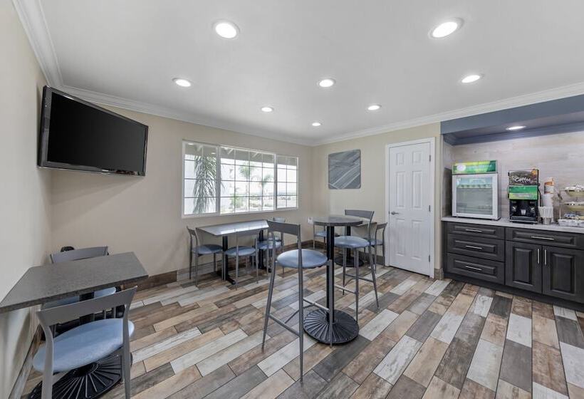 모텔 Quality Inn Kettleman City Near Hwy 41