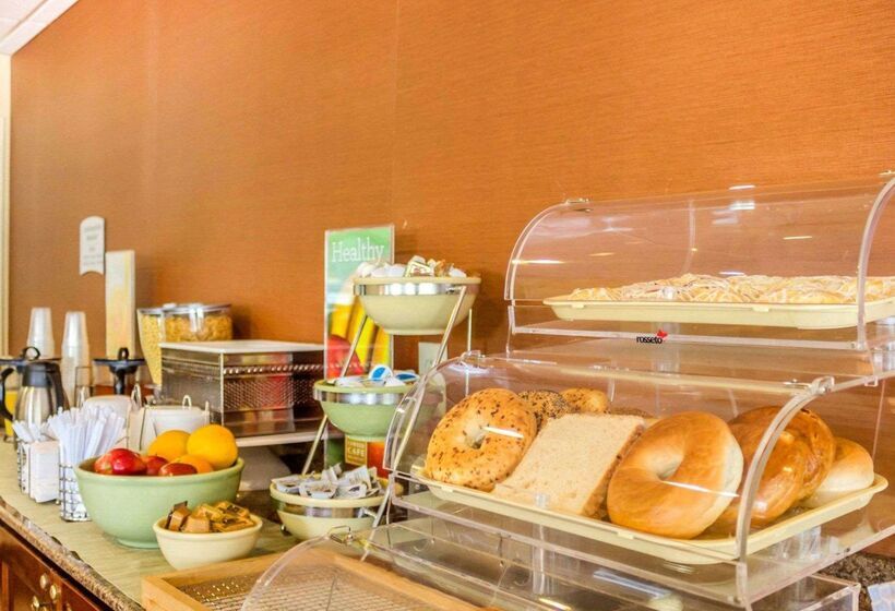 فندق على الطريق Quality Inn Waterbury
