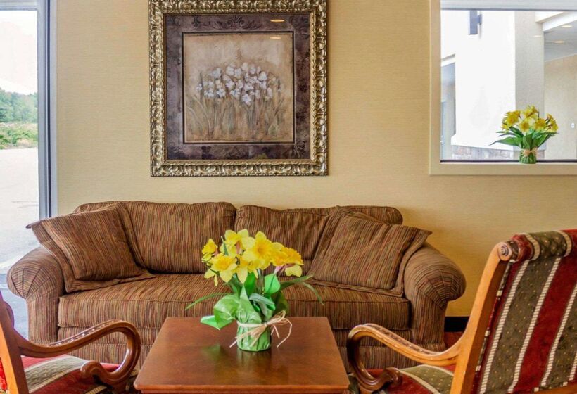 فندق على الطريق Quality Inn Waterbury