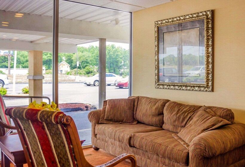 فندق على الطريق Quality Inn Waterbury