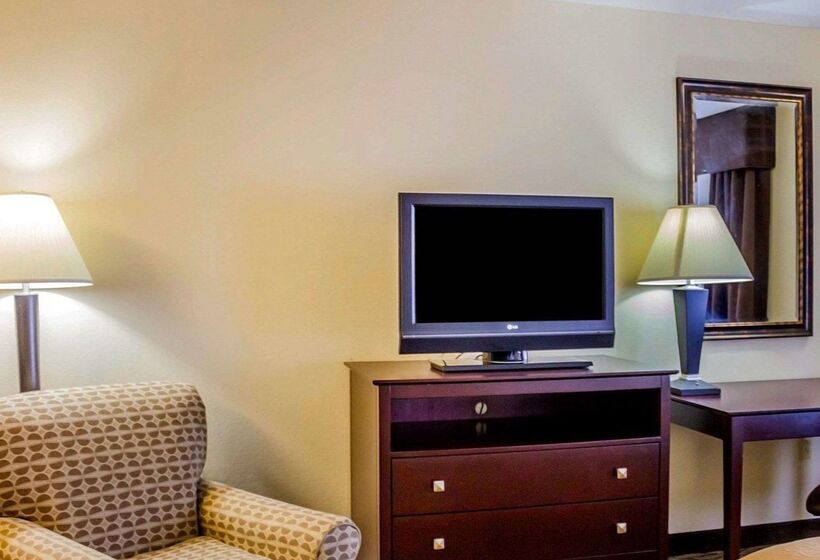 فندق على الطريق Quality Inn Waterbury