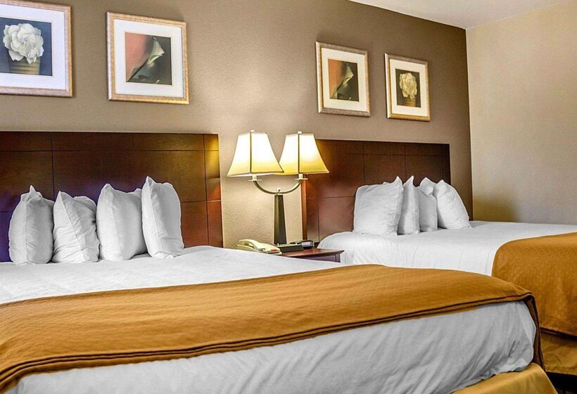 فندق على الطريق Quality Inn Waterbury