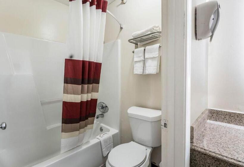 فندق على الطريق Red Roof Inn Cadiz