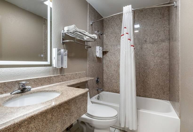 모텔 Red Roof Inn Suffolk