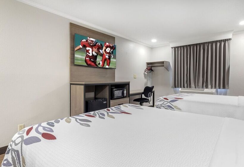 모텔 Red Roof Inn Suffolk