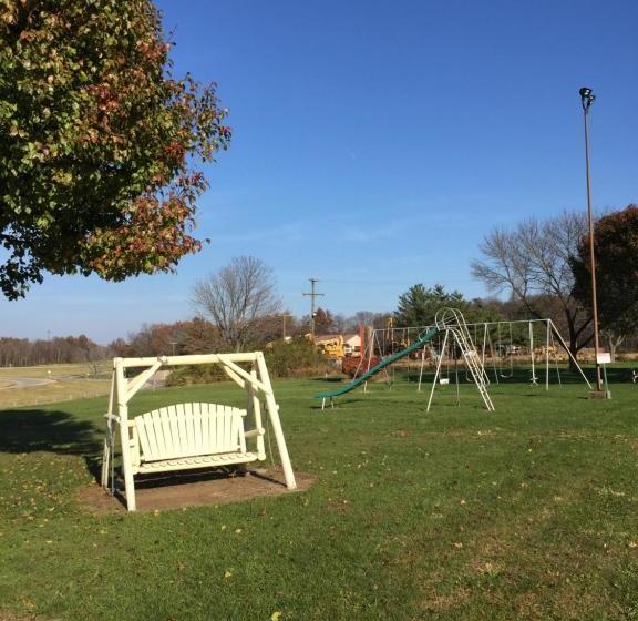 فندق على الطريق Relax Inn