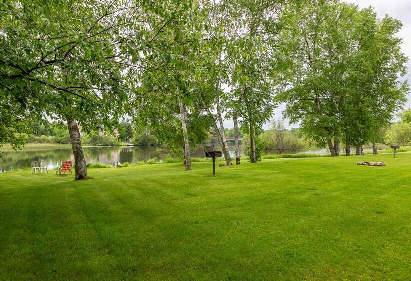 モーテル Rodeway Inn