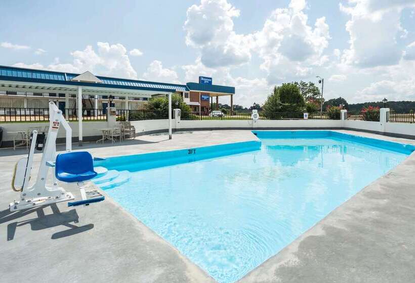 فندق على الطريق Rodeway Inn Sardis