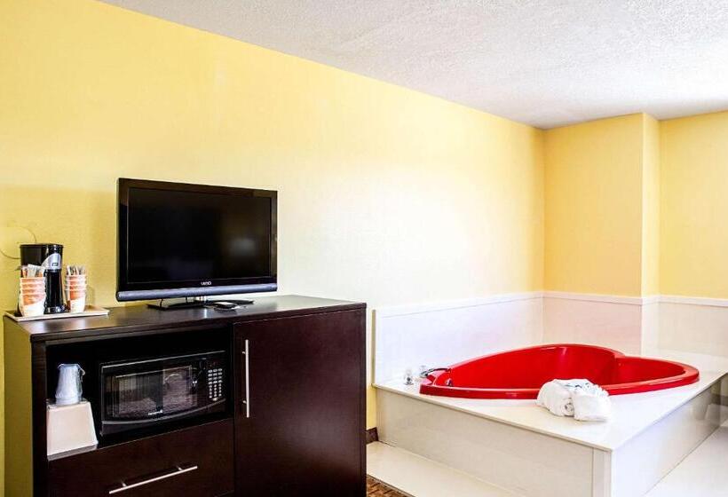 مُتل Rodeway Inn & Suites