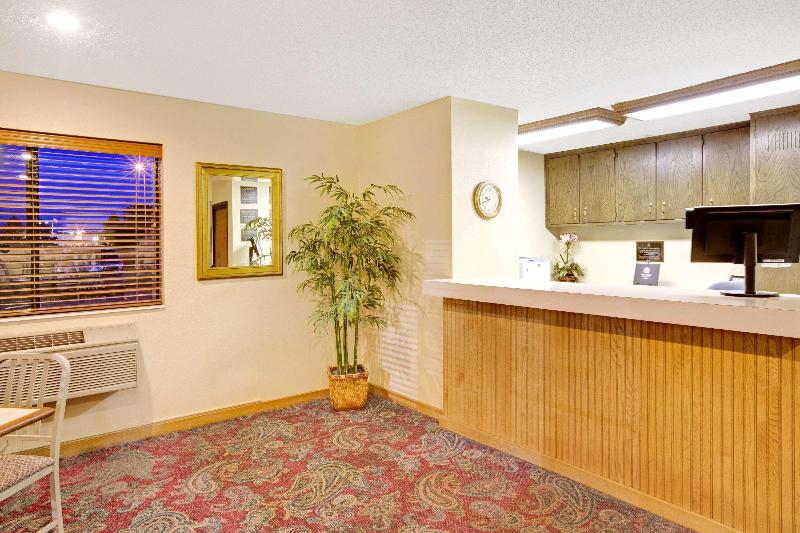 فندق على الطريق Super 8 Aberdeen North