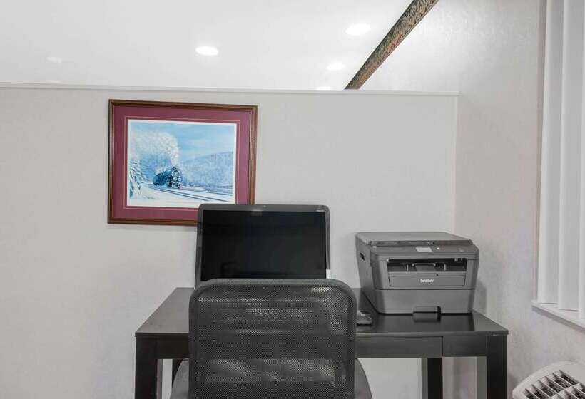 מוטל Super 8 By Wyndham Altoona