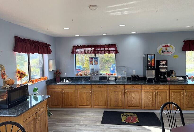 מוטל Super 8 By Wyndham Altoona