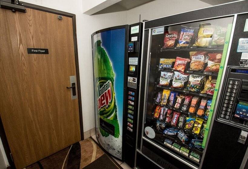 מוטל Super 8 By Wyndham Altoona