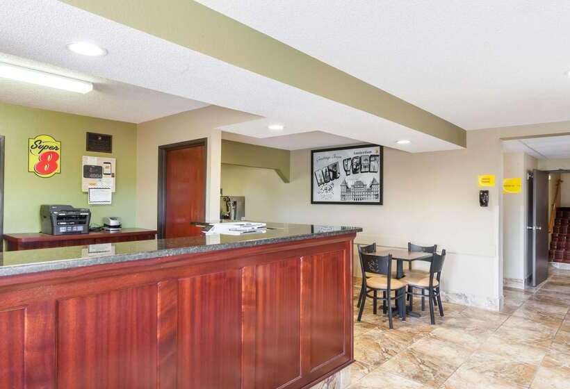 モーテル Super 8 By Wyndham Amsterdam